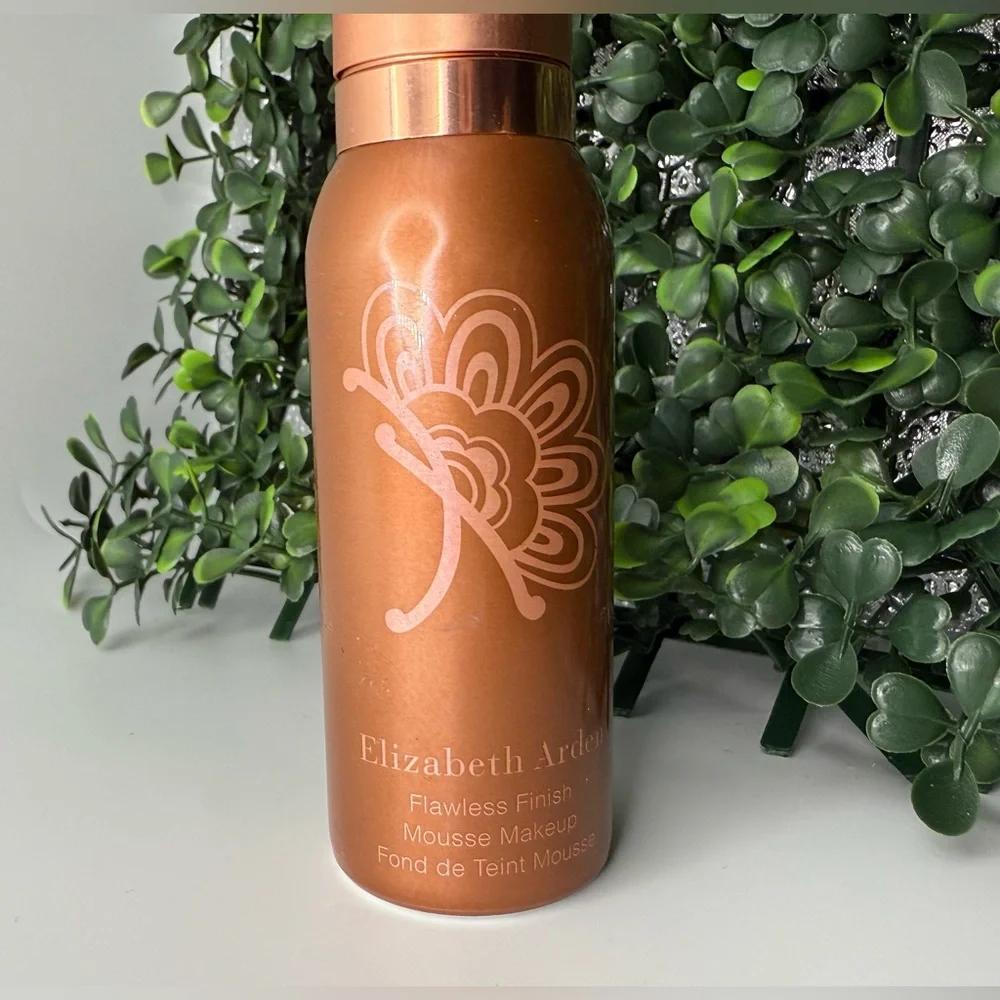 NEW: Elizabeth Arden Bronze Flawless Finish Foundation Makeup Mousse